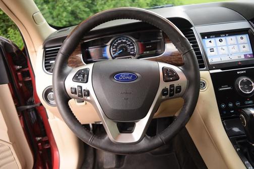 2016 Ford Taurus Limited