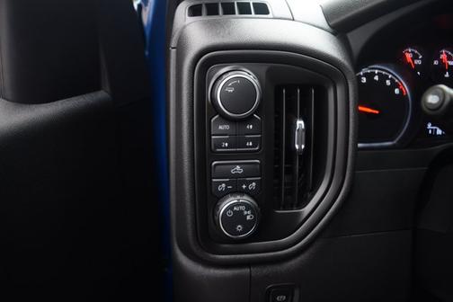 2022 Chevrolet Silverado 1500 Custom Trail Boss