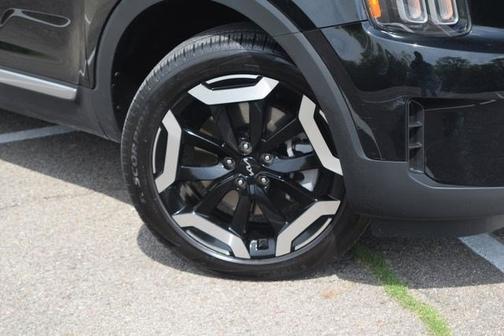 Ebony Black 2024 Kia Telluride EX