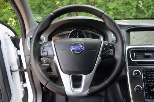 2015 Volvo V60 Cross Country T5