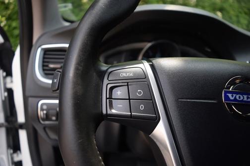 2015 Volvo V60 Cross Country T5