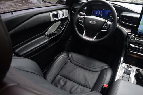 2022 Ford Explorer Platinum