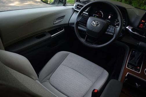 Predawn Gray Mica 2024 Toyota Sienna LE