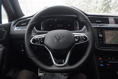 2024 Volkswagen Tiguan SEL R-Line