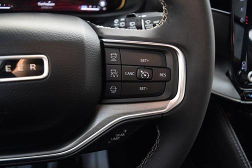 2023 Jeep Wagoneer Series II Carbide