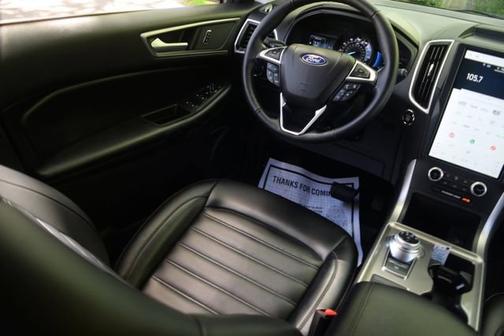 Forged Green Metallic 2023 Ford Edge SEL