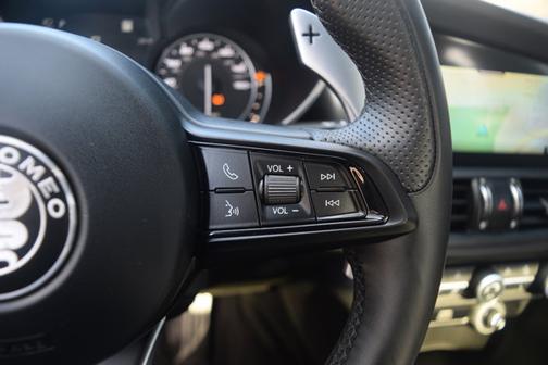 2022 Alfa Romeo Giulia Veloce