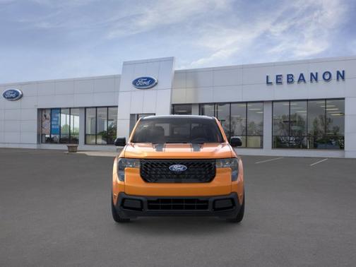 Orange Fury Metallic Tri-Coat 2026 Ford Maverick XLT
