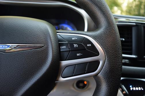 2021 Chrysler Voyager LXI