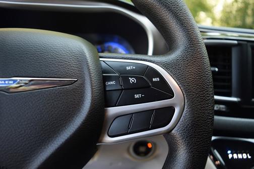 2021 Chrysler Voyager LXI