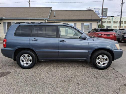 2001 Toyota Highlander Base