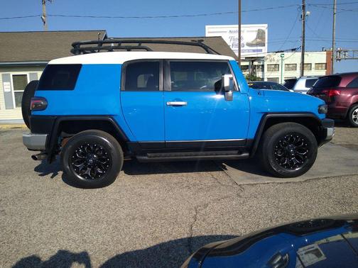 2007 Toyota FJ Cruiser Base