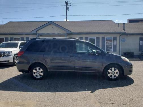 2008 Toyota Sienna LE