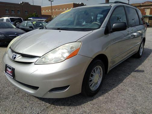 2007 Toyota Sienna CE