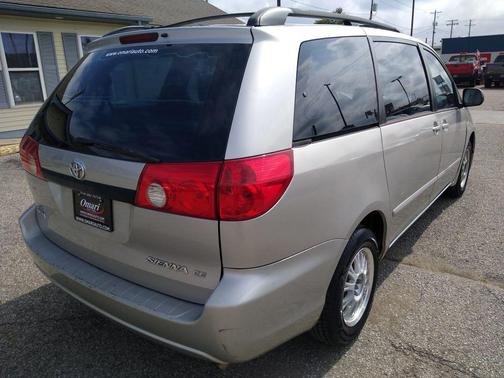 2007 Toyota Sienna CE