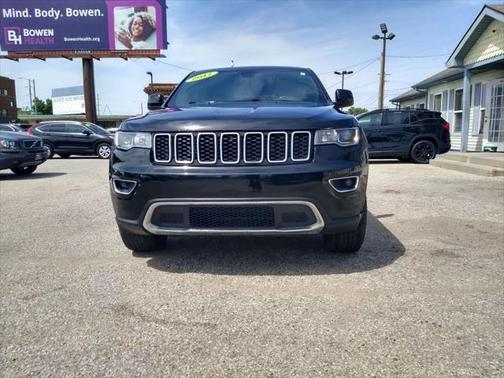 2017 Jeep Grand Cherokee Laredo