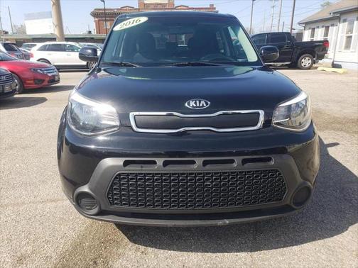 2016 Kia Soul Base