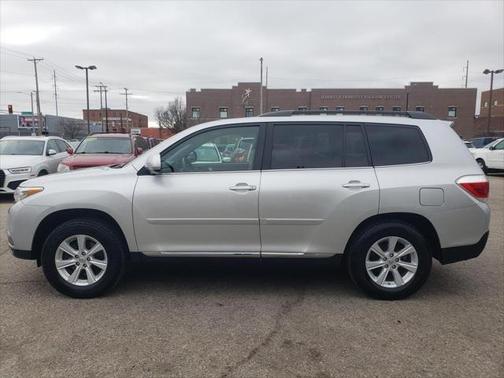2012 Toyota Highlander SE