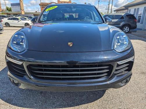 2016 Porsche Cayenne S
