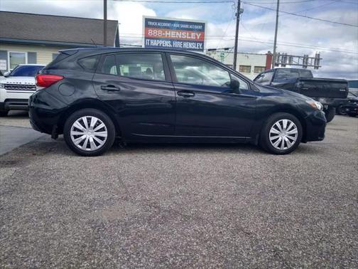 2019 Subaru Impreza 2.0i