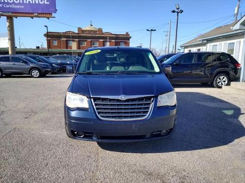 2008 Chrysler Town & Country Touring