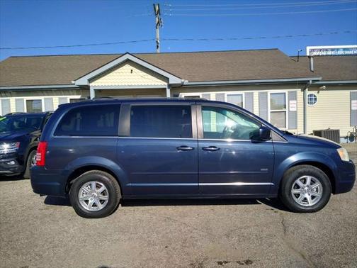 2008 Chrysler Town & Country Touring