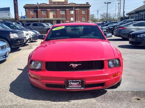 2005 Ford Mustang Premium