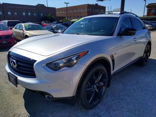 2015 INFINITI QX70 Base