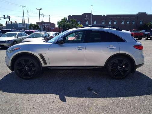 2015 INFINITI QX70 Base
