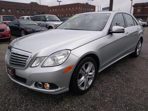 2011 Mercedes-Benz E-Class E 350 4MATIC Sedan 4D
