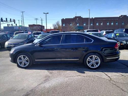 2013 Volkswagen Passat 2.0 TDI SE w/ Sunroof