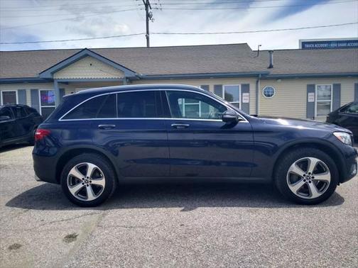 2017 Mercedes-Benz GLC 300 4MATIC