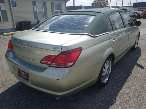 2007 Toyota Avalon XLS