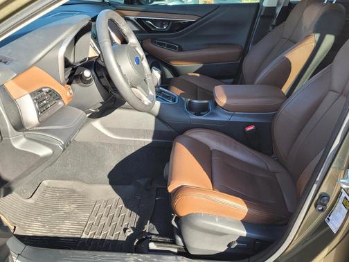 2022 Subaru Outback Touring