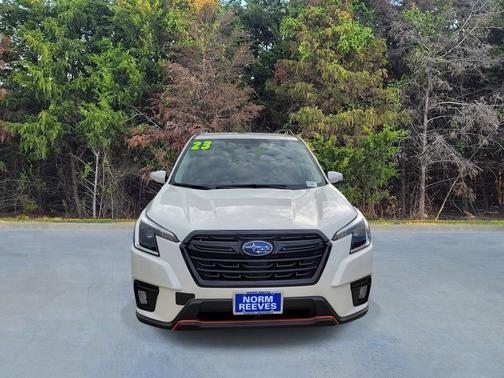 Crystal White Pearl 2023 Subaru Forester Sport