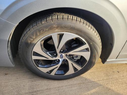 2025 Subaru Legacy Premium