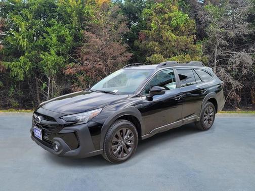 Crystal Black Silica 2025 Subaru Outback Onyx Edition