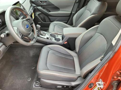 Sun Blaze Pearl 2025 Subaru Crosstrek Limited