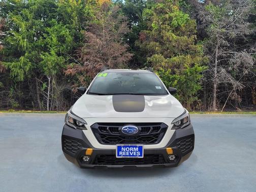 Crystal White Pearl 2024 Subaru Outback Wilderness