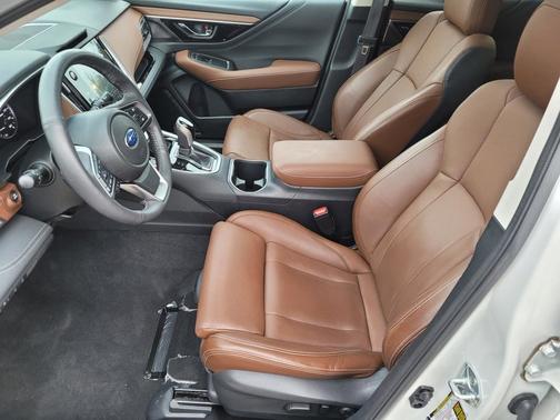 Crystal White Pearl 2024 Subaru Outback Touring XT