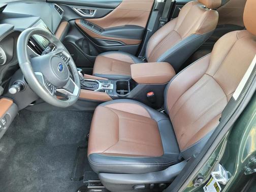 Cascade Green Silica 2022 Subaru Forester Touring