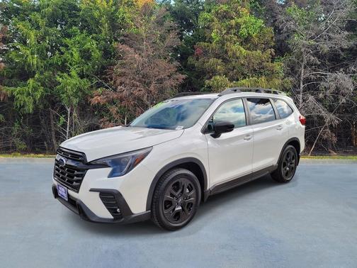 Crystal White Pearl 2024 Subaru Ascent Onyx Edition