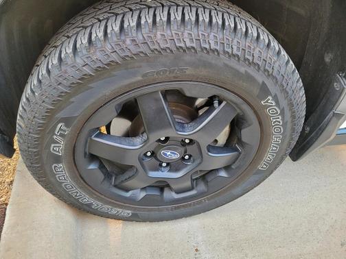 Crystal White Pearl 2025 Subaru Outback Wilderness