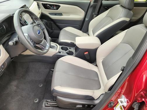 Crimson Red Pearl 2025 Subaru Forester Limited