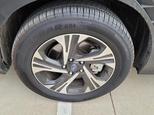 Magnetite Gray Metallic 2025 Subaru Crosstrek Premium