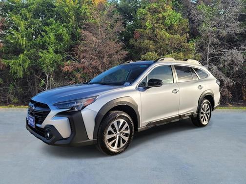 Ice Silver Metallic 2025 Subaru Outback Premium