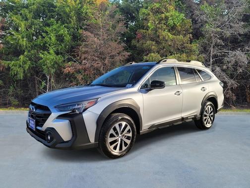 Ice Silver Metallic 2025 Subaru Outback Premium