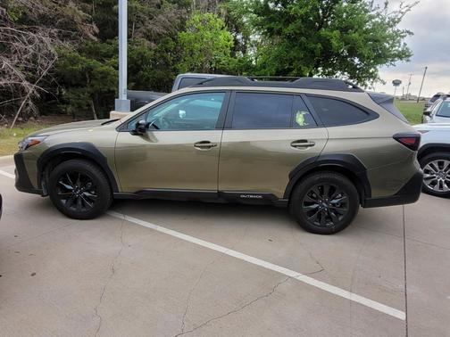 Autumn Green Metallic 2024 Subaru Outback Onyx Edition