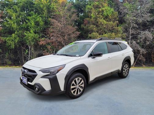 Crystal White Pearl 2025 Subaru Outback Premium