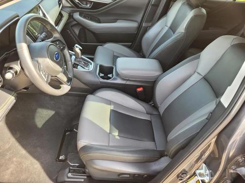 Magnetite Gray Metallic 2025 Subaru Outback Onyx Edition